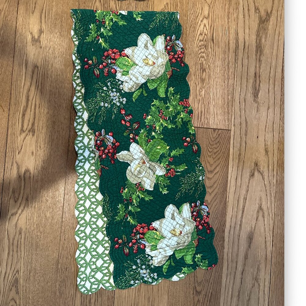 C&F Enterprises Table Runner